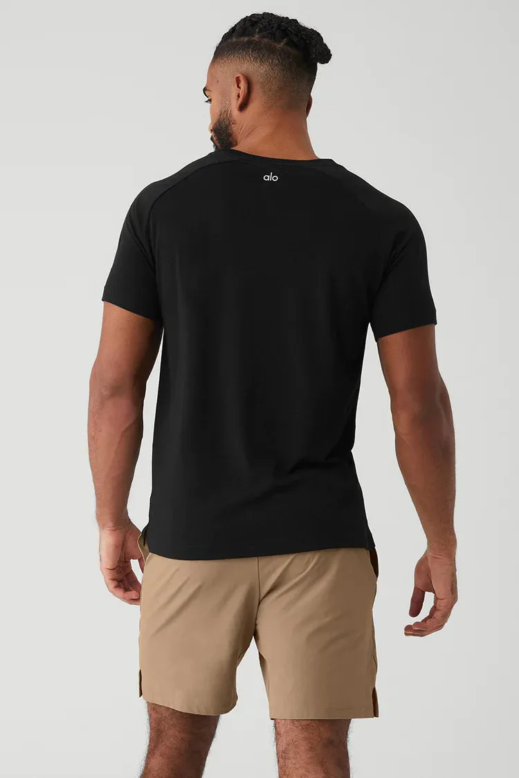 Alo Yoga Triumph Crew Neck Tee