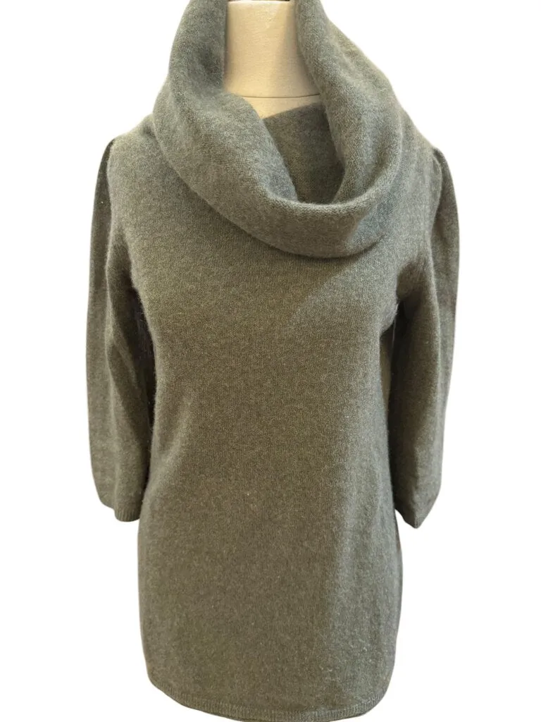 Cynthia Rowley cowl neck cashmere sweater size M