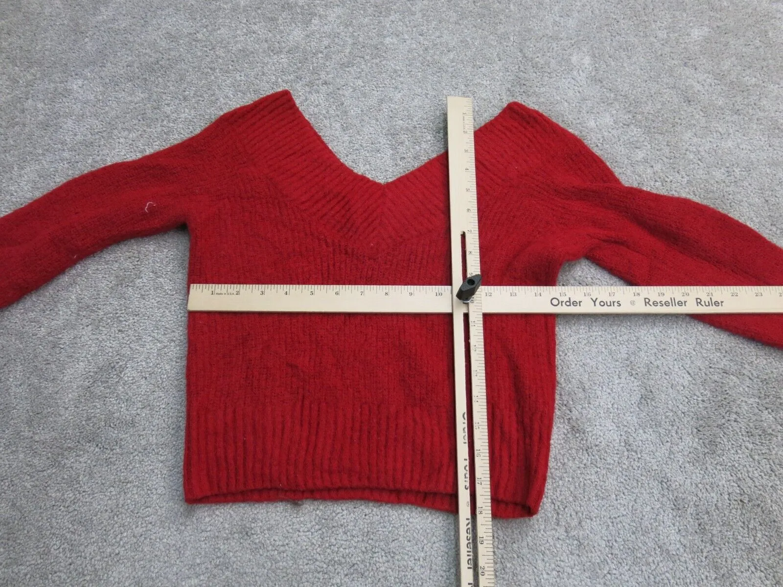 Divided By H&M Womens Pullover Knitted Sweater V Neck Long Sleeve Red Size Small