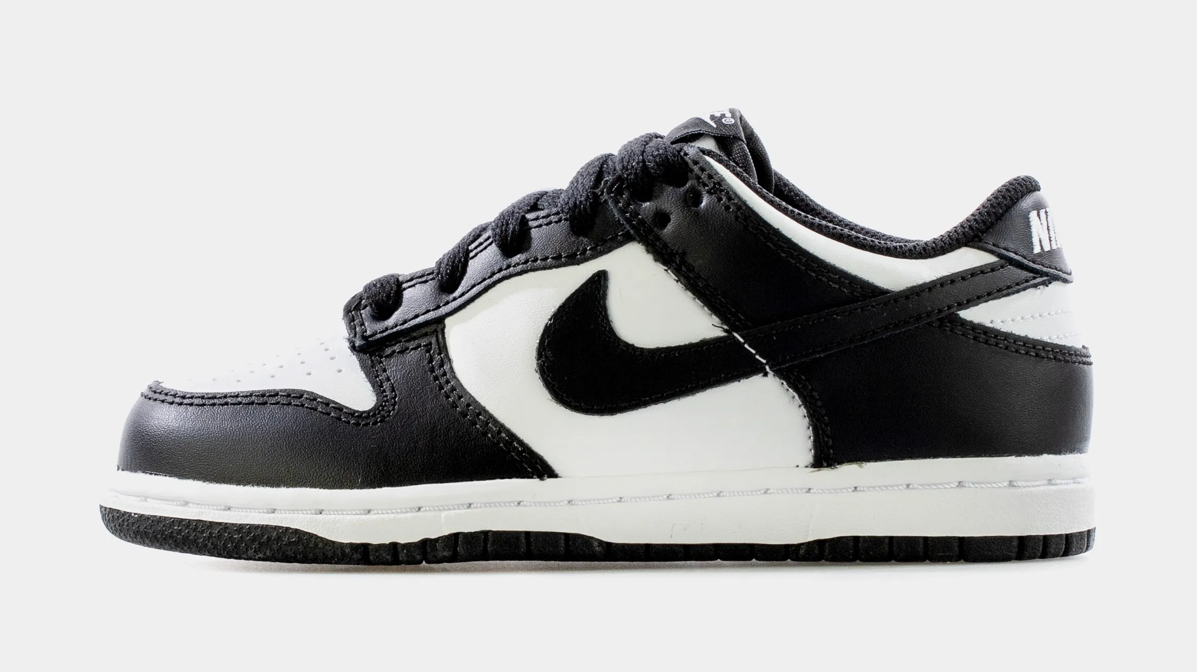 Dunk Low Retro Preschool Lifestyle Shoe (White/Black)