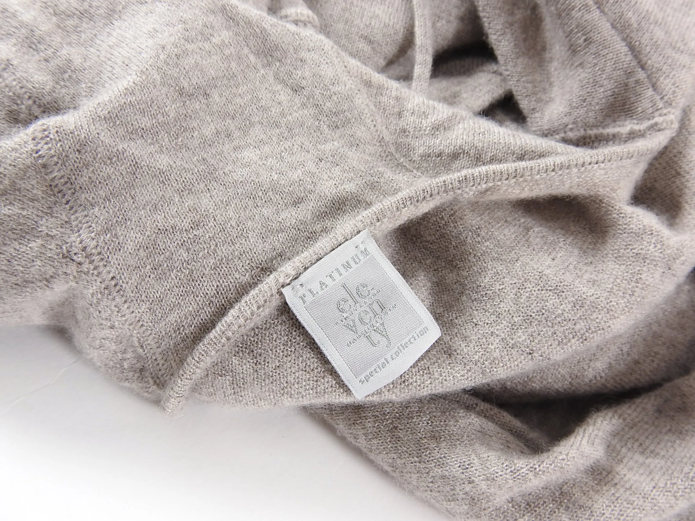 Eleventy Light Taupe Cashmere Open Back Hoodie Sweater - M