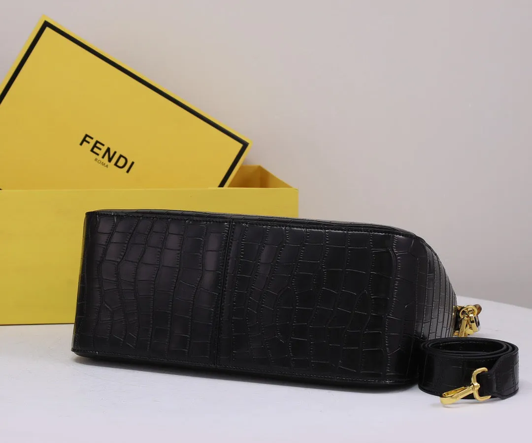 FF153 Fendi O’Lock Zipper / 13.8x5.5x9inch