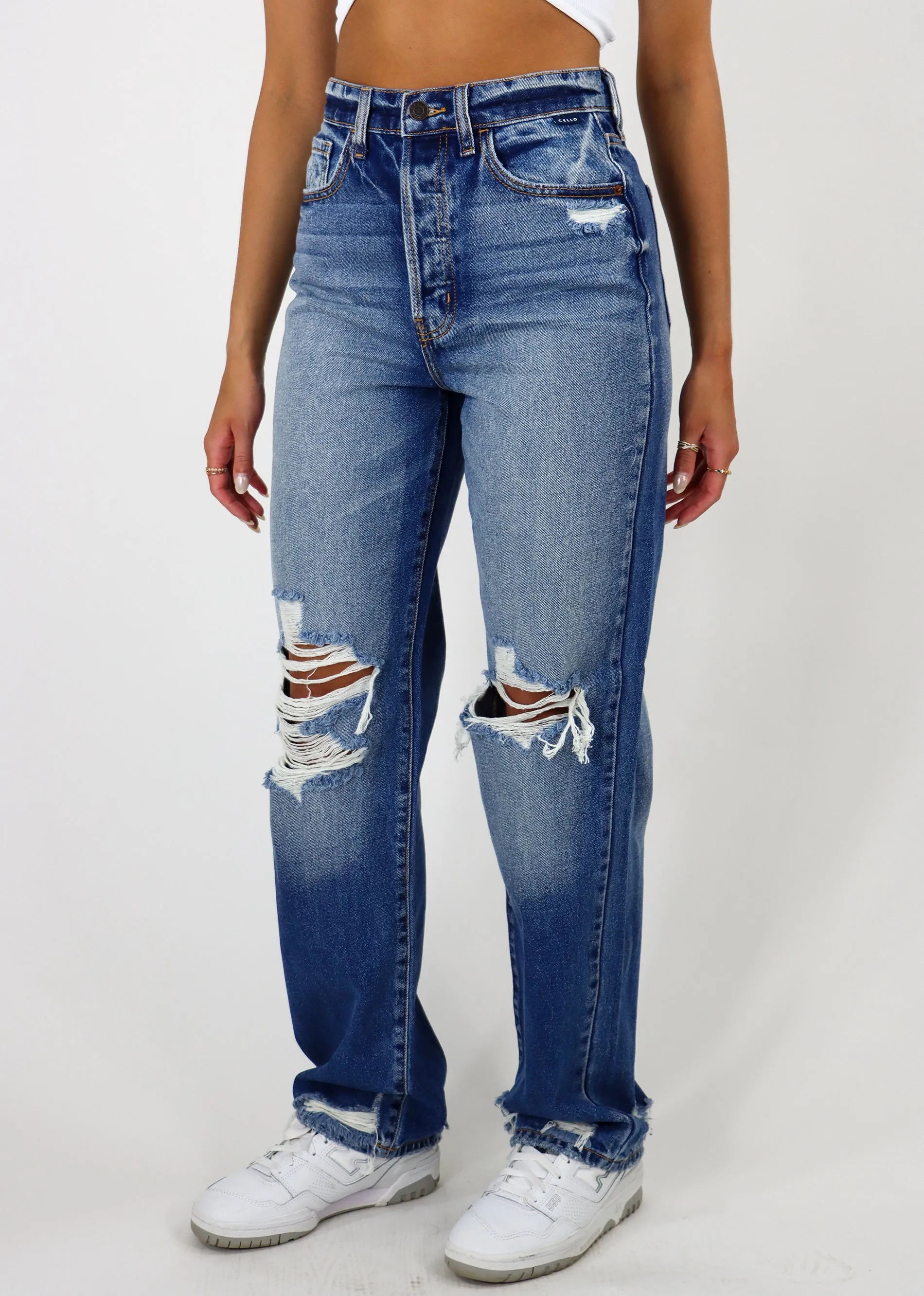 Hear Me Out Dad Jeans ★ Medium Wash