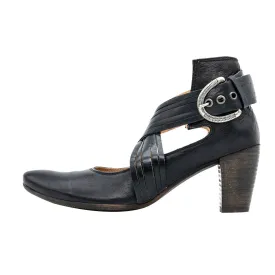 Ivoire Crisscross Strap High-Heel Shoes Leather Black Colour For Women