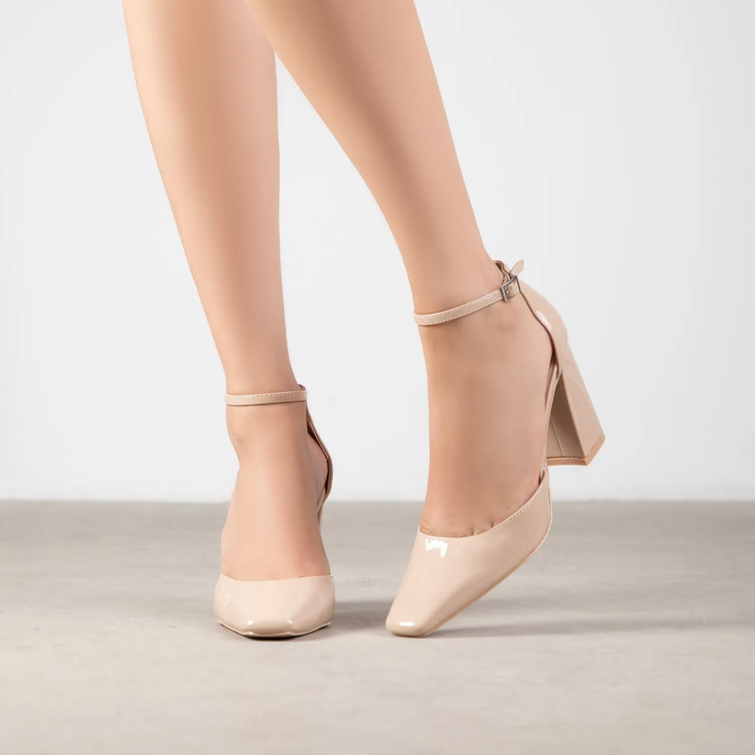 RAID Joycee Block Heels in Nude