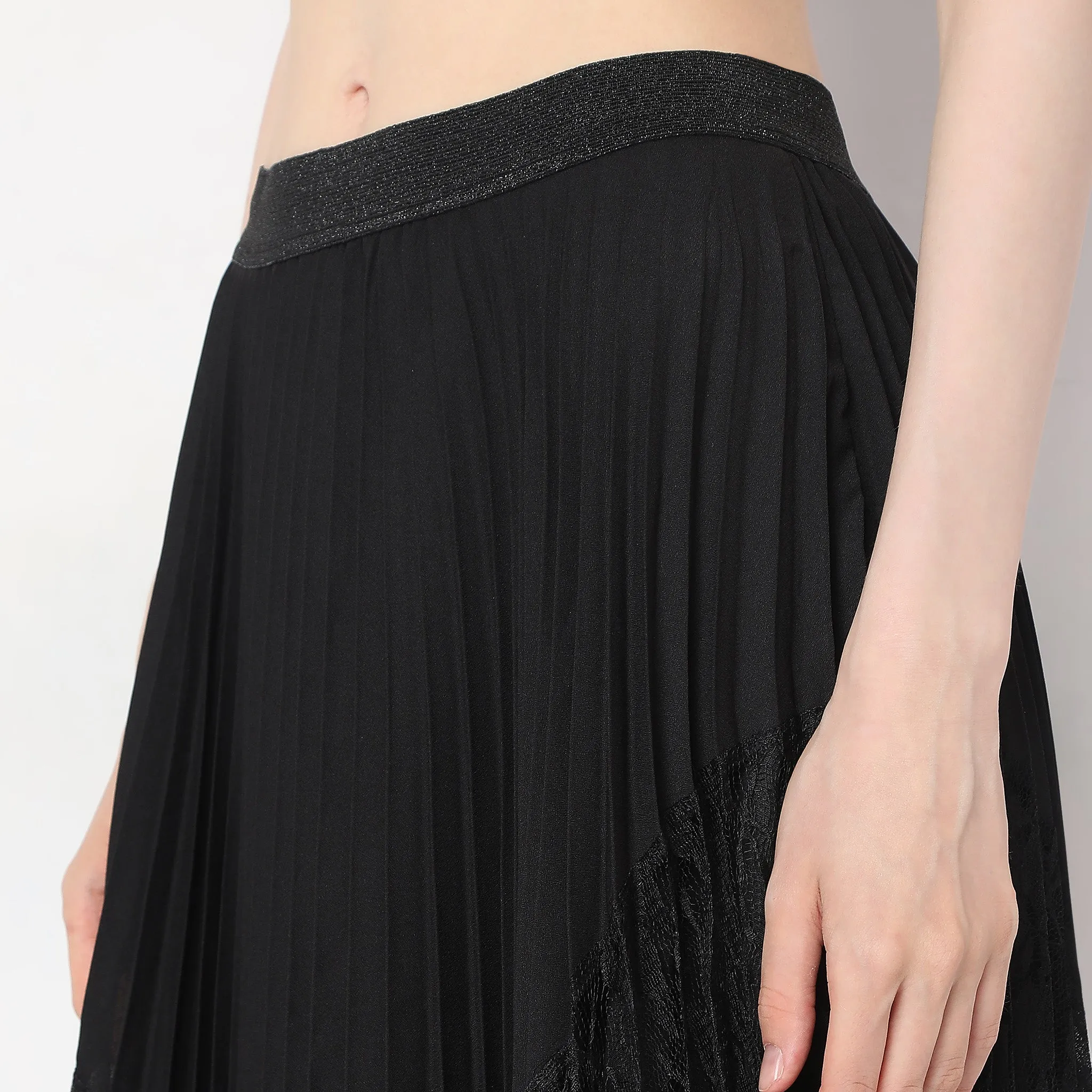 Regular Fit Knee Length Skirt