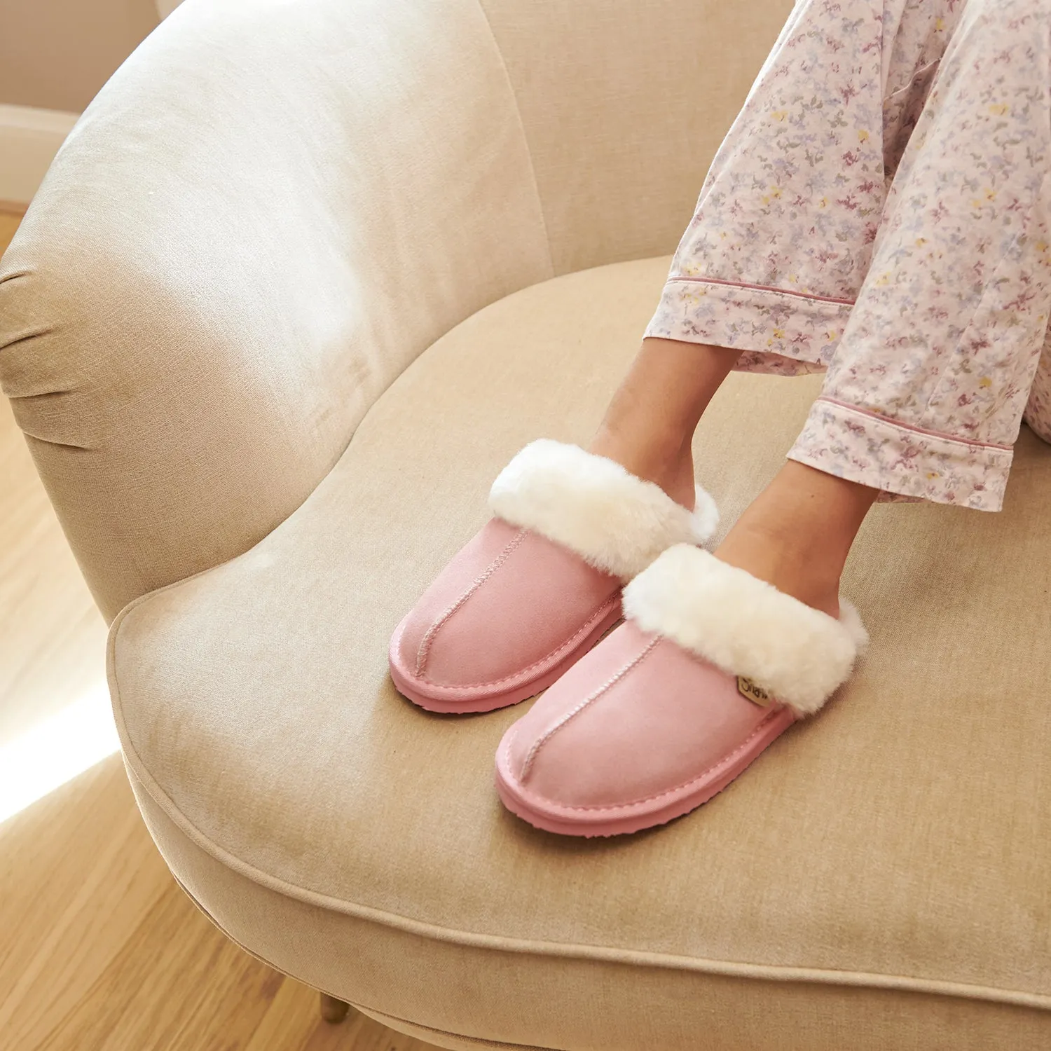 Snow Paw Sheepskin Slippers