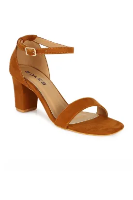 SOLES Women  Tan Heels