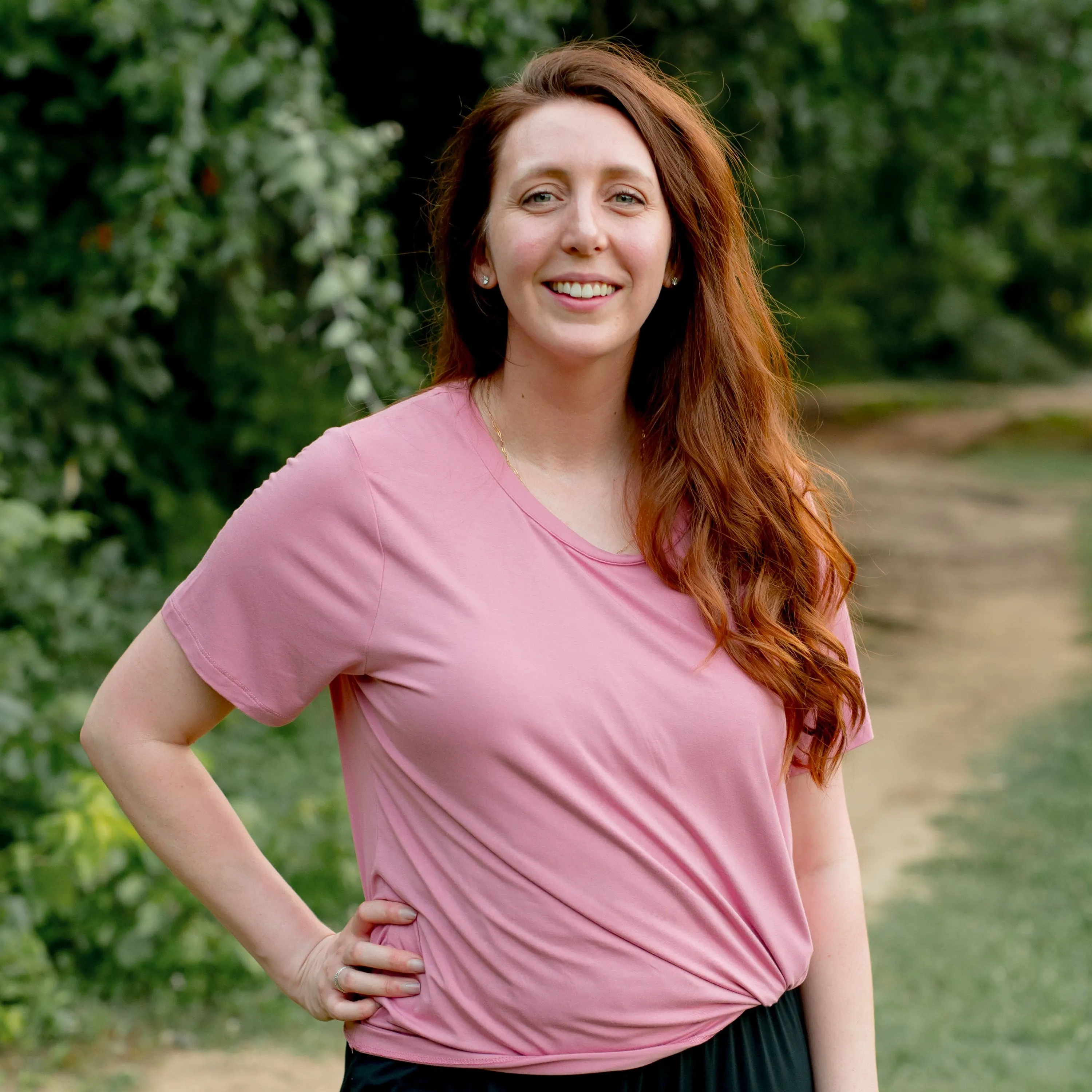 Women's Crew Neck Tee in Apple Blossom